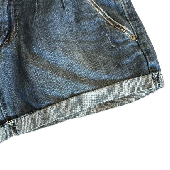 American Eagle women's size 0 denim shorts - Picture 2 of 6